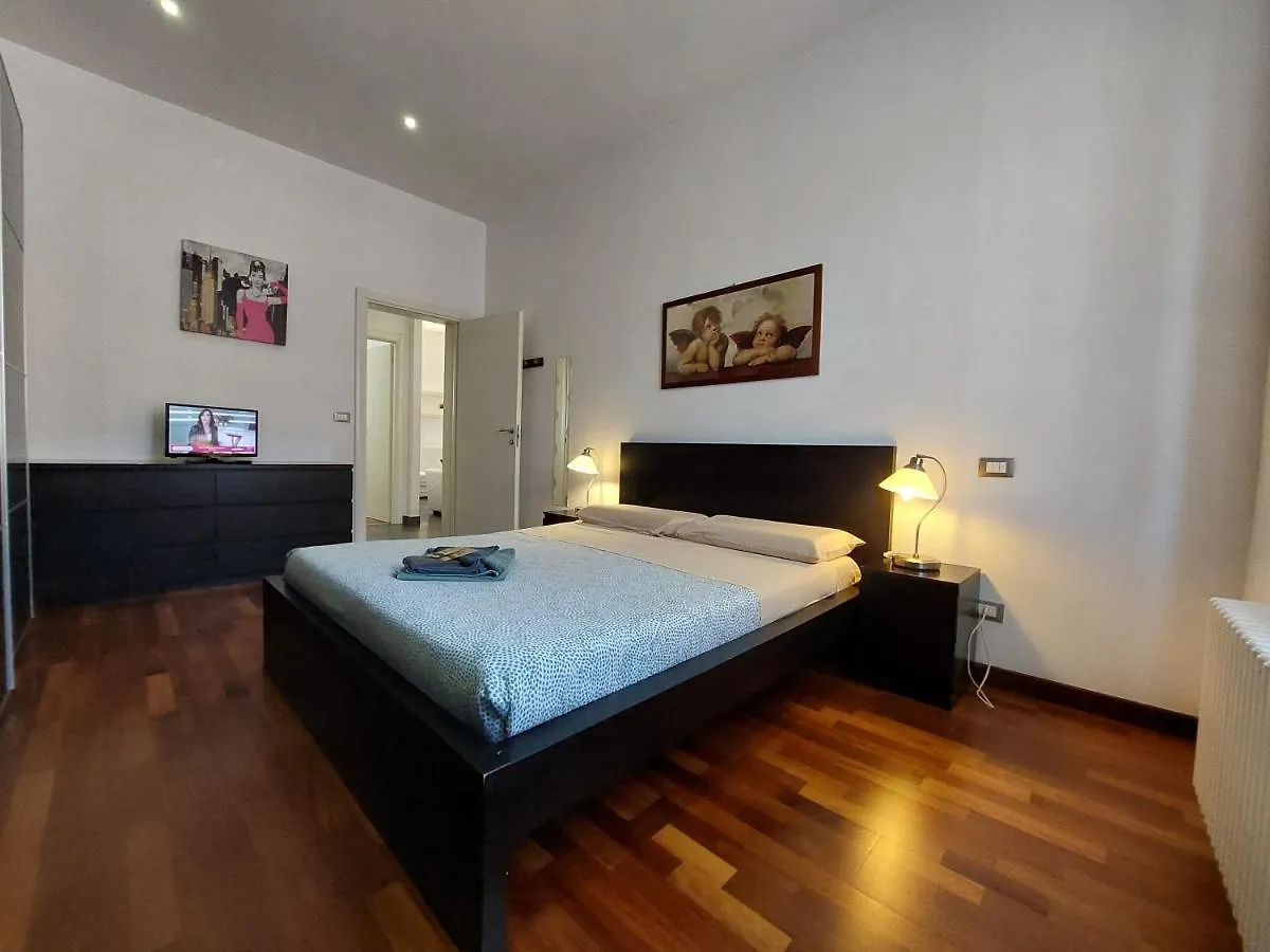 Luxury Station Apartment Bologna Italy